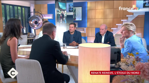 C_a_vous_1521.jpg
