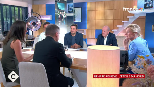 C_a_vous_1525.jpg